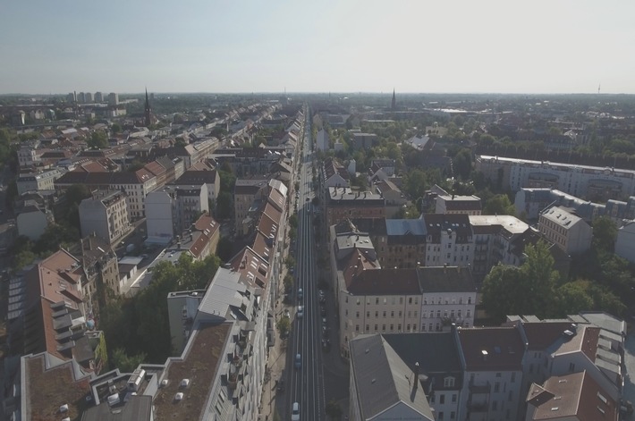 "Eisenbahnstraße Leipzig - Crimespot oder Multikulti-Wunderland?" / "ZDF.reportage" erkundet die angeblich "schlimmste Straße Deutschlands" (FOTO)