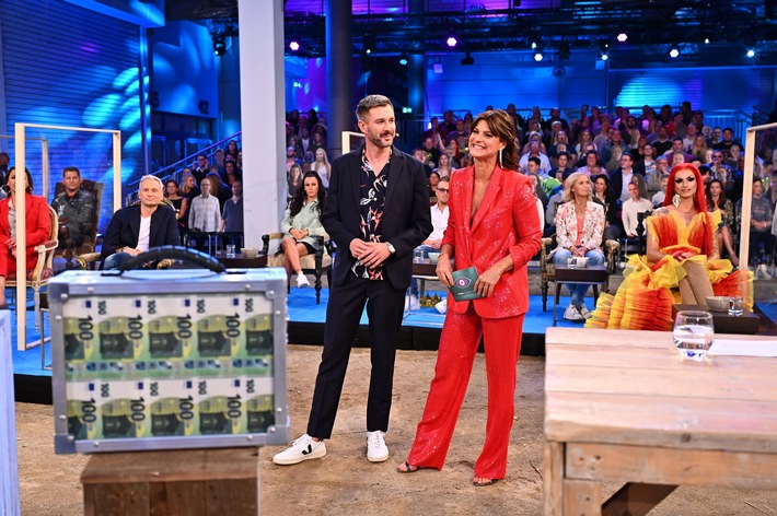 44 Live-Shows in drei Wochen: Big Brother bereitet sich auf das größte TV-Event des Sommers vor / Ticket-Vorverkauf für &quot;Promi Big Brother&quot; startet ab sofort