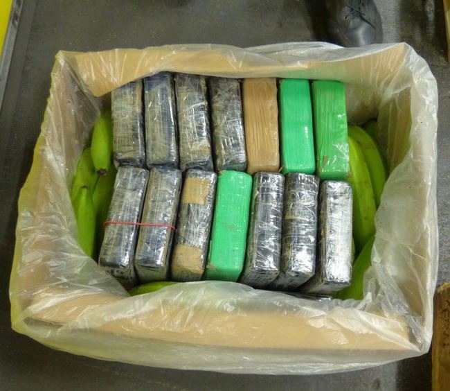 ZOLL-E: Kokain in Bio-Obst
- Zollfahndung Essen stellt rund 190 kg Kokain in 9-Tonnen-Lieferung Bananen sicher
