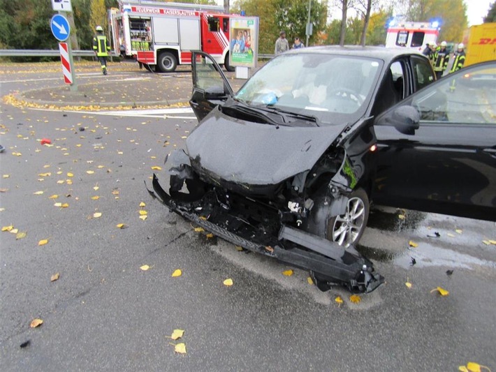 POL-PPWP: Verkehrsunfall mit drei verletzten Personen