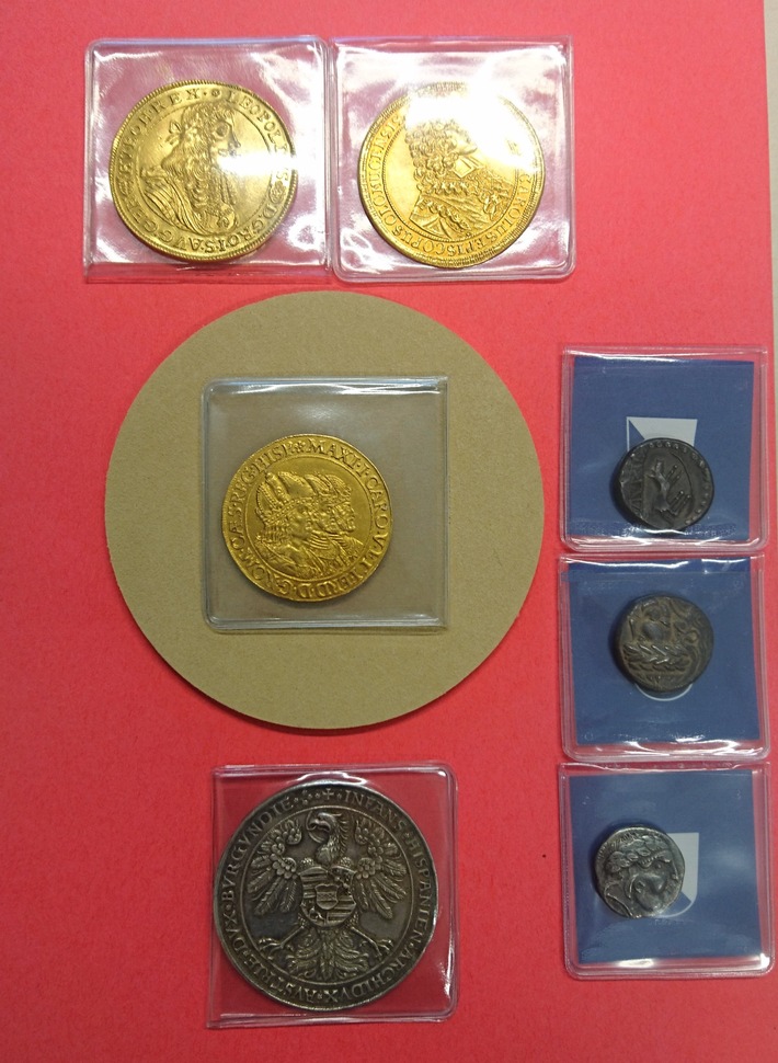 HZA-SI: Zoll findet antike Münzen Sammlermünzen im Wert von 120.000 Euro nicht angemeldet