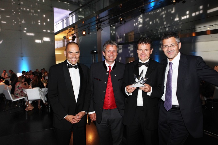 Best of the Alps(R) in München: Feierliche Verleihung des BOTA-Award
2012 und Besiegelung der neuen Partnerschaft mit Rossignol - BILD