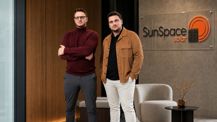 PV-Anlage ohne Eigenkapital: Wie Eigenheimbesitzer mit der SunSpace Solar GmbH sofort ihre Energiekosten senken