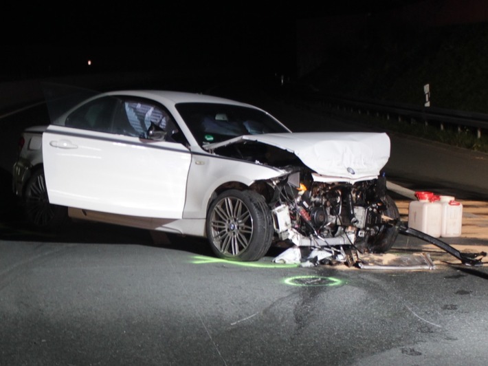 POL-BI: Sekundenschlaf nach Mitternacht auf der A33