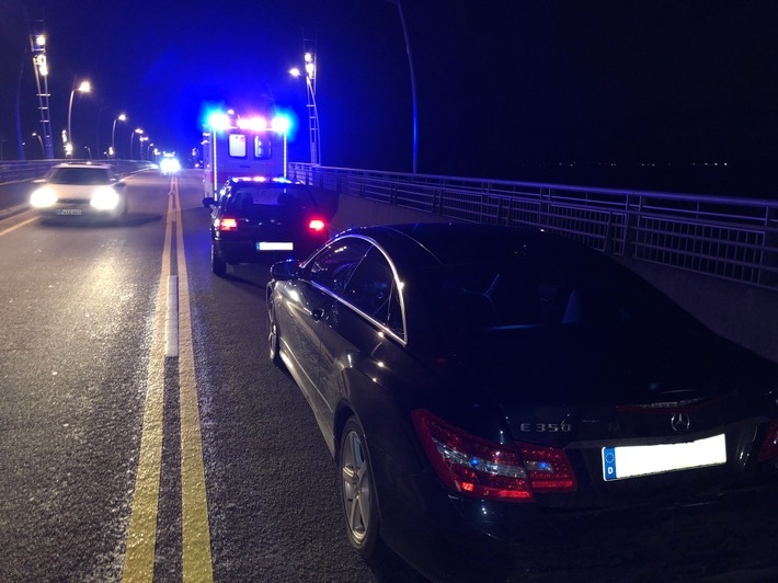 POL-PDWO: Worms - Verkehrsbehinderungen nach Unfall auf Rheinbrücke