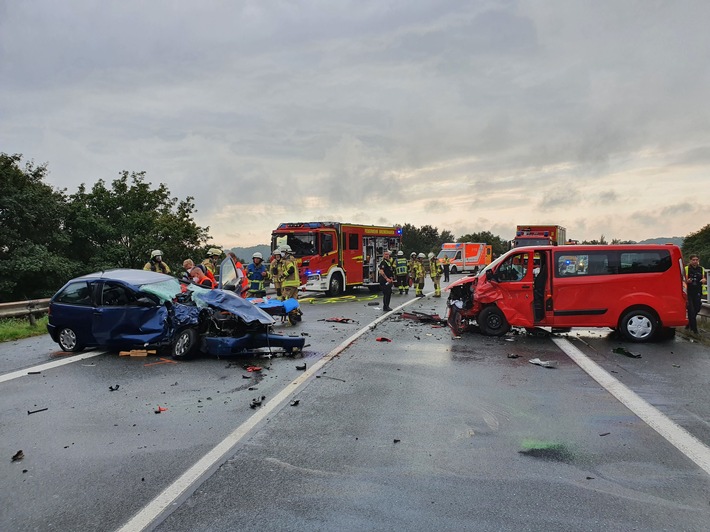 FW Bremerhaven: Verkehrsunfall Grimsbystraße