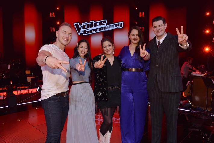 Dua Lipa, Freya Ridings, Dermot Kennedy, James Arthur und Max Raabe singen mit den Finalisten von "The Voice of Germany" am Sonntag live in SAT.1