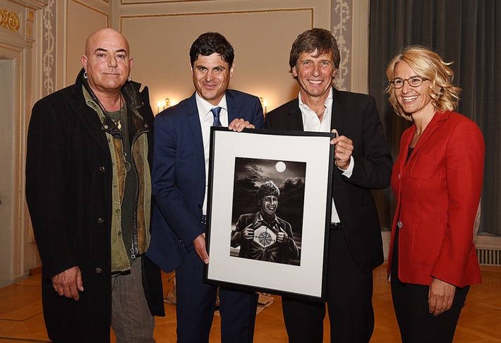 Der Berner Kommunikationspreis 2017 geht an «Mister Globetrotter» André Lüthi