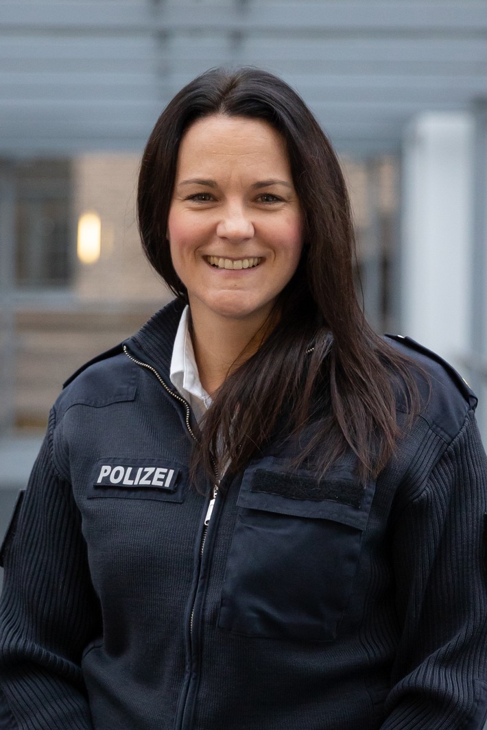 POL-H: Polizeikommissariat Hannover-Limmer unter neuer Leitung: Polizeioberrätin Rebecca Kükelhahn übernimmt die Geschicke der Dienststelle