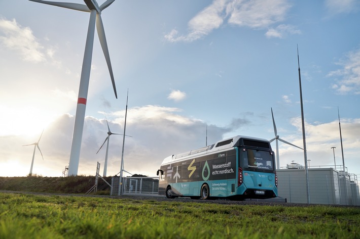 Ab sofort fahren in Nordfriesland umweltfreundliche Wasserstoffbusse