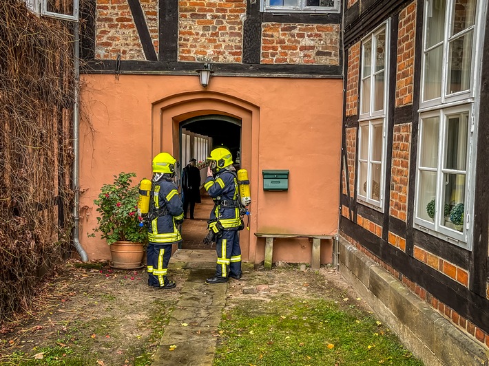 FW Flotwedel: Kerzenrauch ruft Ortsfeuerwehr Wienhausen auf den Plan