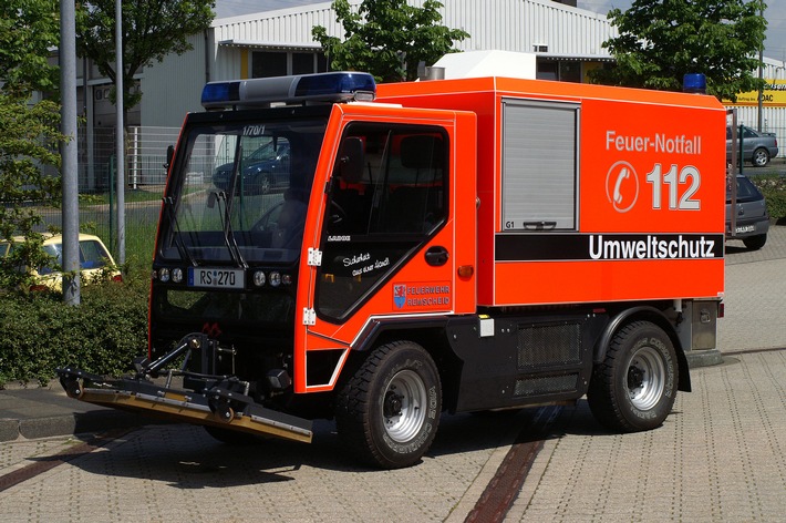 FW-RS: Betriebsmittelspur im westlichen Remscheider Stadtgebiet beschäftigt viele Einsatzkräfte