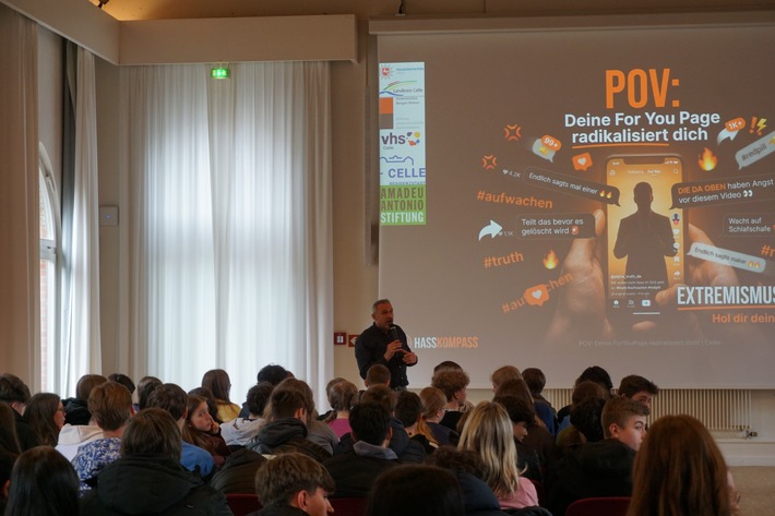 POL-CE: Gemeinsame Veranstaltung "Extremismus auf TikTok & Co"