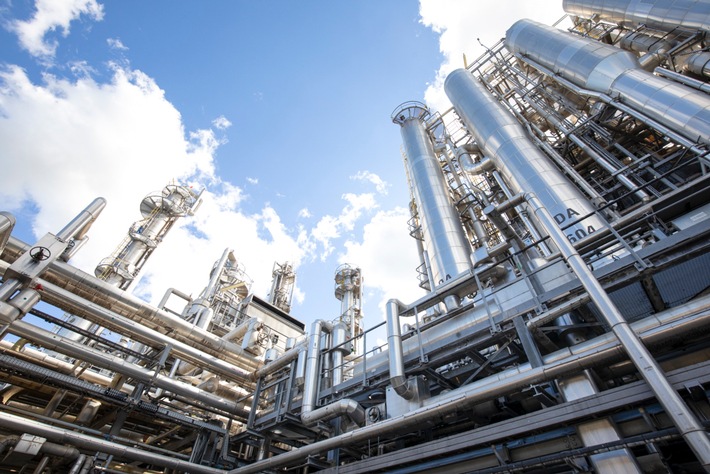 Wie die europäische Chemieindustrie ihre Zukunft durch Spezialisierung, Innovation und starke Industriestandorte sichern kann