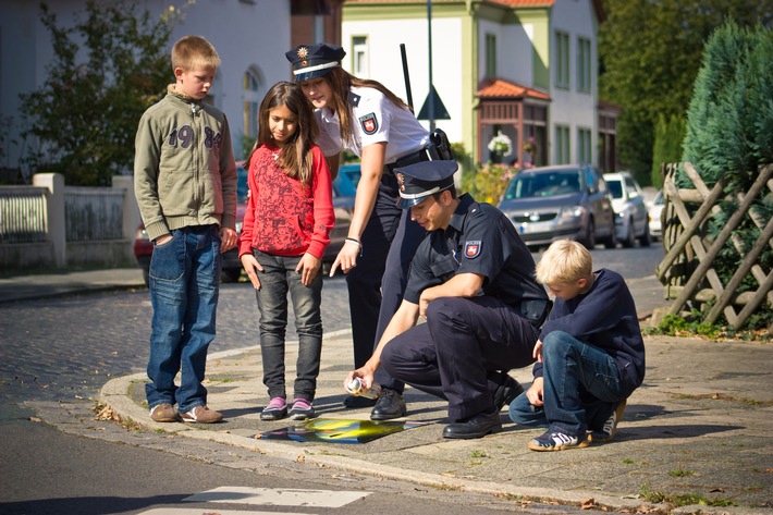 POL-WHV: &quot;Kleine Füße - sicherer Schulweg!&quot;
Polizeiinspektion Wilhelmshaven/Friesland gibt Tipps und appelliert an alle, achtsam zu sein