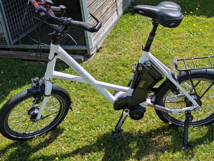 POL-HL: Scharbeutz/Ostholstein Handwerker finden hochwertiges Fahrrad im Knick