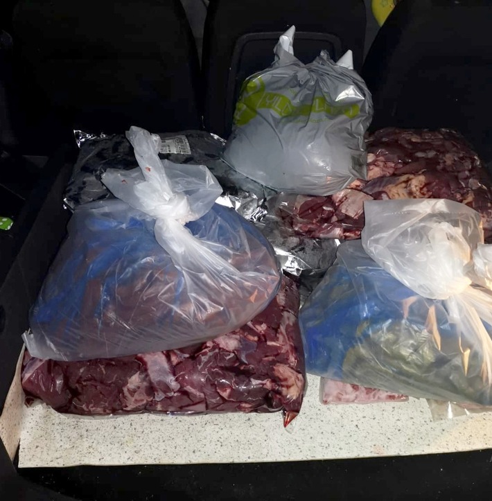 BPOL NRW: Bundespolizei stoppt Fleischtransport mit 130 Kilogramm ungekühltem Rindfleisch