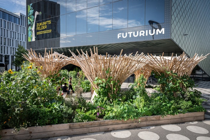 Mikroben, Möhren, Mähdrescher: Familientag im Futurium