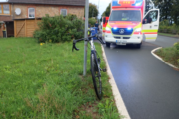 POL-HX: Mit Rennrädern kollidiert - Radfahrerin schwer verletzt