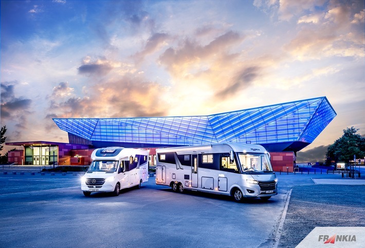 Die FRANKIA Modellhighlights 2019: der FRANKIA  T 7400, einzig Teilintegrierter 5,5-Tonner auf dem brandneuen Sprinter-Chassis von Mercedes-Benz und die gigantische Modellneuheit FRANKIA F-Line I 890. Weiterer Text über ots und www.presseportal.de/nr/131908 / Die Verwendung dieses Bildes ist für redaktionelle Zwecke honorarfrei. Veröffentlichung bitte unter Quellenangabe: "obs/FRANKIA-GP GmbH"