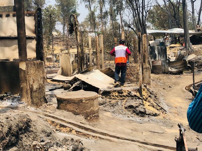 Bangladesch: Chaotische Zustände nach Feuerkatastrophe / Deutsche Hilfsorganisationen unterstützen Nothilfe | Bündnis &quot;Aktion Deutschland Hilft&quot; nimmt Spenden entgegen