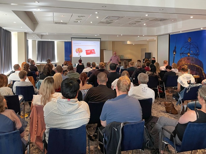 Jahresversammlung der HörPartner zieht positive Bilanz: Erfolg durch Qualität und soziales Miteinander – auch in schwierigen Zeiten