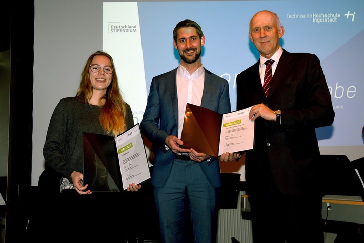 FERCHAU Ingolstadt Automotive unterstützt Deutschlandstipendium