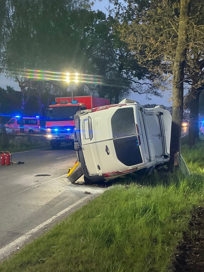 FW-BOT: Verkehrsunfall in Grafenwald: Zwei Personen verletzt