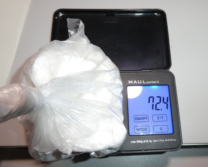 HZA-UL: Zoll erwischt 33-Jährige mit Kokain