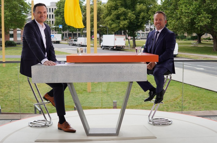Stephan Wefelscheid (Freie Wähler) im SWR Aktuell RP Sommerinterview: "Schwab ist eine Erklärung schuldig"