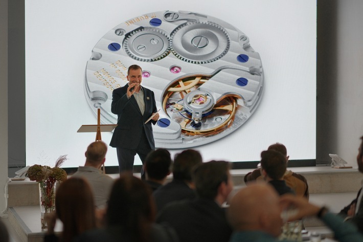 Branchentreff 2025: NOMOS Glashütte gibt Impulse für die Zukunft der Uhrenindustrie