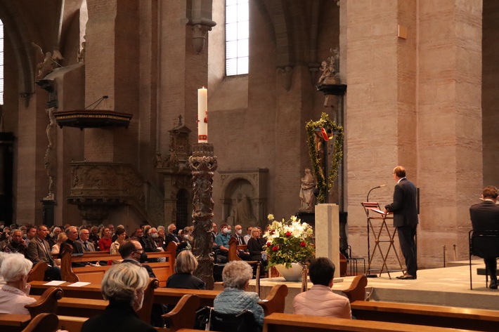 POL-PPTR: Polizeipräsident Durben bedankt sich mit Konzert bei 400 Menschen aus der Region