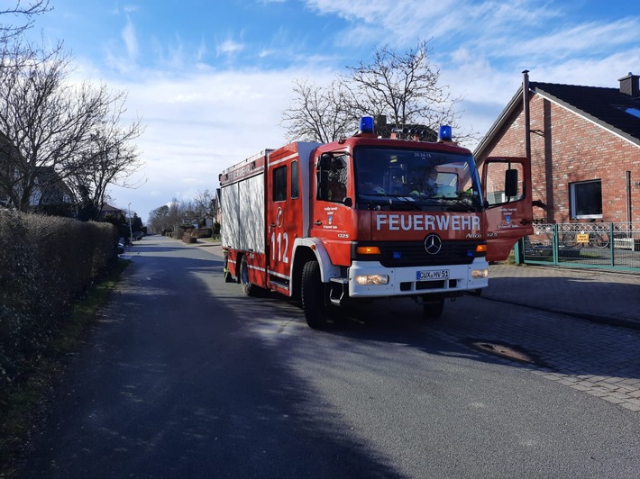 FFW Schiffdorf: Ortsfeuerwehr Spaden wird zu Ölspur alarmiert