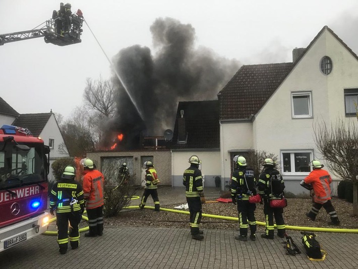 POL-DEL: Landkreis Wesermarsch: Garagenbrand in Brake