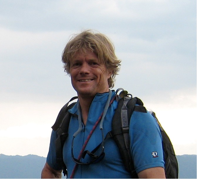 John Harlin III - Hiking, biking, climbing and kayaking around Switzerland&#039;s borders in three months