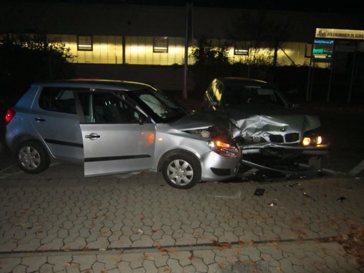 POL-PDKH: Fahrzeuginsassen blieben nach Zusammenstoß unverletzt