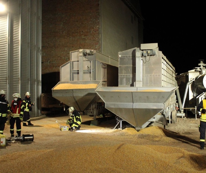 POL-MI: Brandeinsatz bei Maistrocknung im Lübbecker Hafen