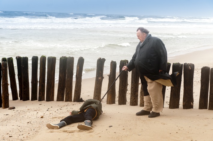 "Balthasar Berg - Sylt sehen und sterben"/  ZDF-Krimikomödie mit Dieter Pfaff und Saskia Vester (BILD)