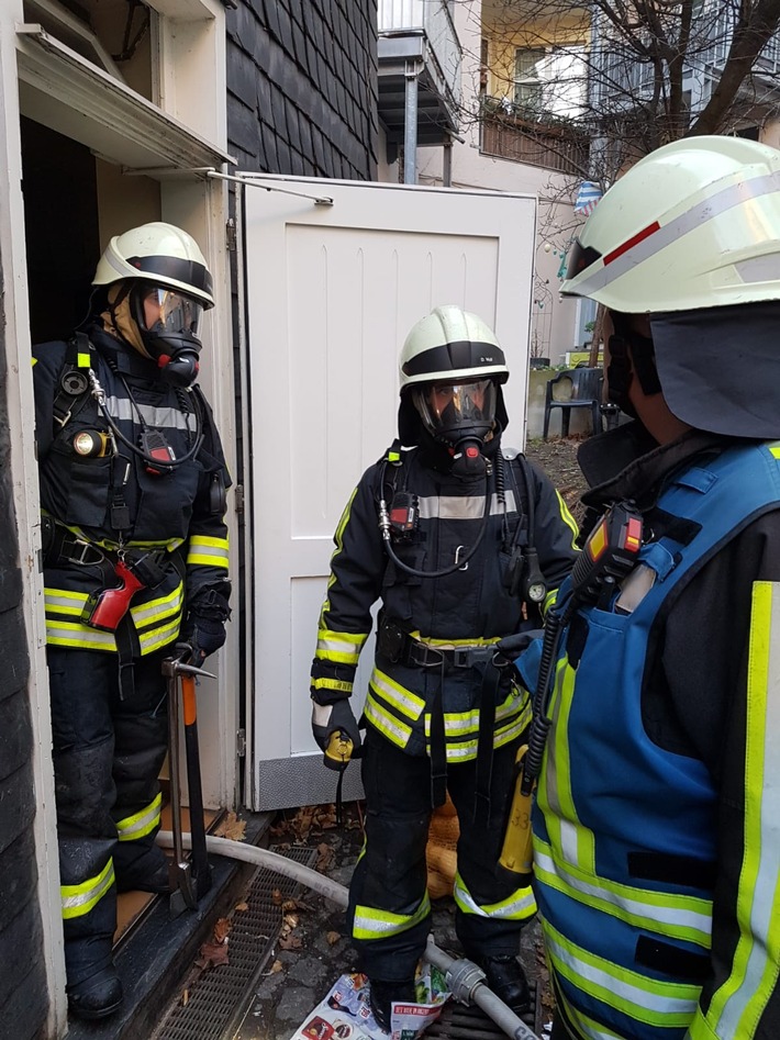 FW-EN: Gemeldeter Gebäudebrand in der Hattinger Altstadt