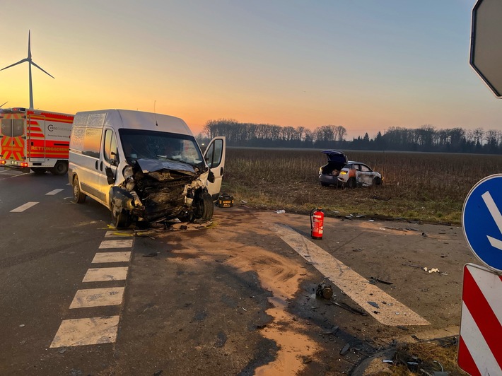 POL-COE: Coesfeld, Lette, B474/ Zwei Verkehrsunfälle mit mehreren Verletzten