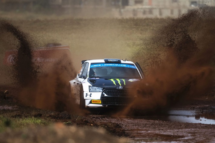 Safari-Rallye Kenia: Škoda Fabia RS Rally2-Piloten Oliver Solberg und Gus Greensmith kämpfen um WRC2-Klassensieg