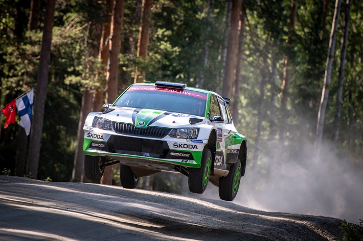 Rallye Schweden: SKODA und Kalle Rovanperä kämpfen um Tabellenführung in der WRC 2 Pro-Kategorie (FOTO)