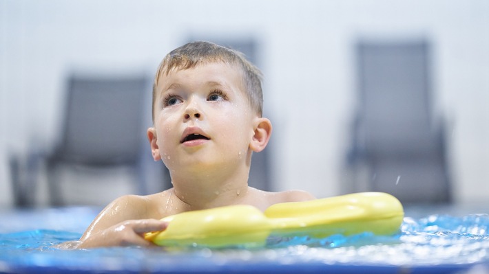 Offener Brief an Bund und Länder: DLRG fordert Schwimmbäder für Ausbildung so lange wie möglich geöffnet zu halten