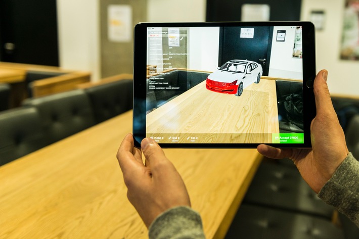 ControlExpert kombiniert Deep Learning mit Augmented Reality 
und holt den dritten Platz beim InsurHACK 2017 in Köln