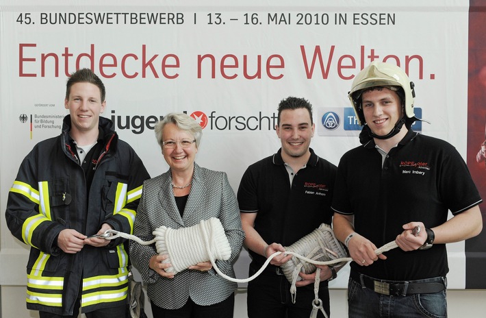 Bundesbildungsministerin Schavan kürt Jugend forscht Sieger (mit Bild)