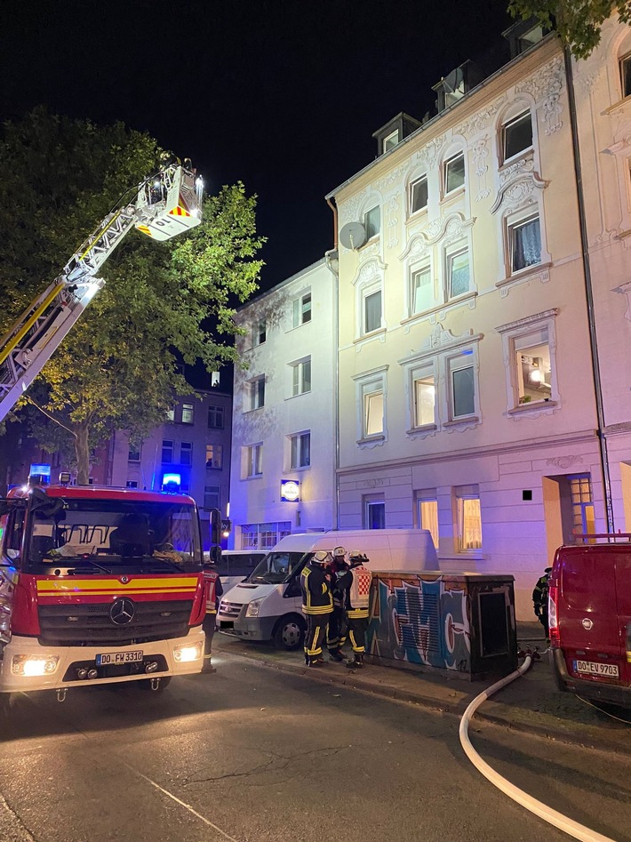 FW-DO: Brand im Treppenraum in der Dortmunder Nordstadt