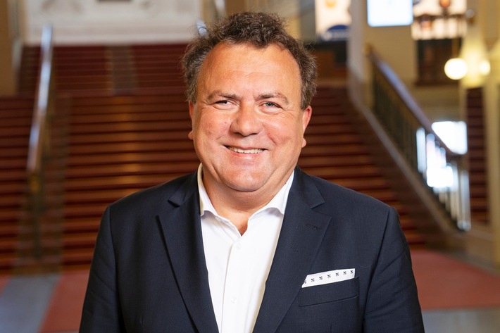 Jan Nast bleibt Intendant der Wiener Symphoniker