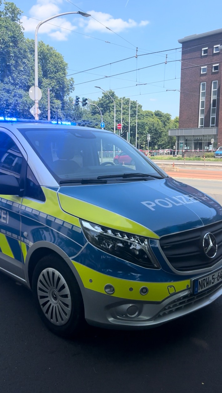 POL-DU: Dellviertel: Aufregung im Polizeipräsidium - Kleiner Gegenstand, große Wirkung