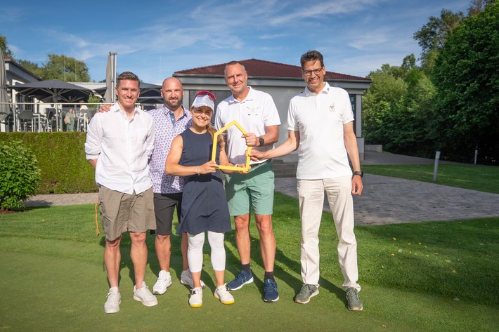 Mit Abschlägen Nähe spenden: 6. McDonald&#039;s Kinderhilfe Golf Cup in Ingolstadt