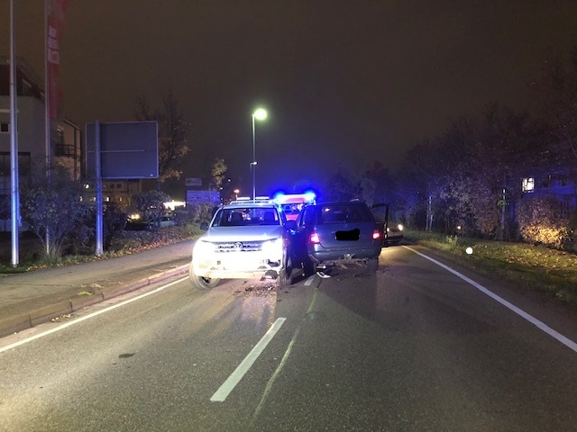 POL-PDLD: Landau, L509, Höhe Einmündung Johannes-Kopp-Straße, 11.11.2019, 17.30 Uhr
Verkehrsunfall mit schwer verletzter Person